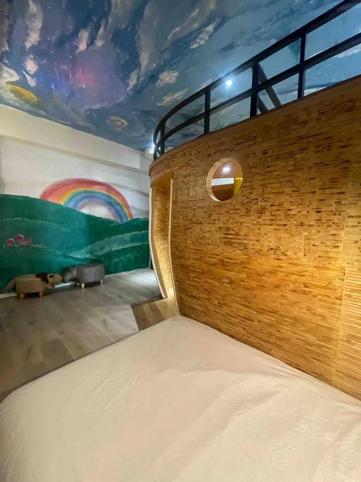 綠品文旅諾亞方舟親子四人房 — 主題裝潢全景